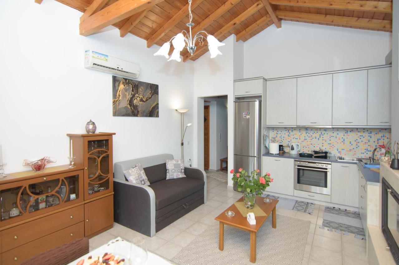Samian Thalia Apartment Pagondas ภายนอก รูปภาพ